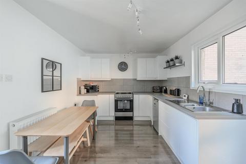 undefined, Oaksford, Cwmbran NP44