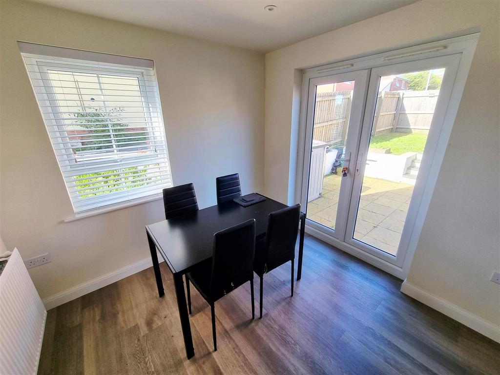 Dining area.jpg