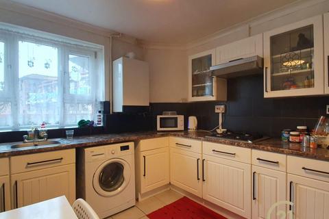 3 bedroom maisonette for sale, Gower House
