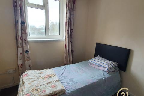 3 bedroom maisonette for sale, Gower House
