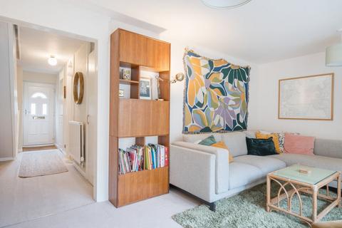 17 Bargrove Close, London, SE20 8DU