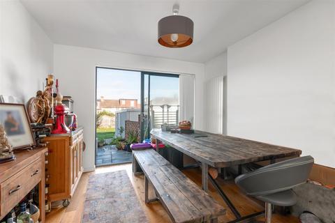 undefined, Shaldon Drive, Morden SM4