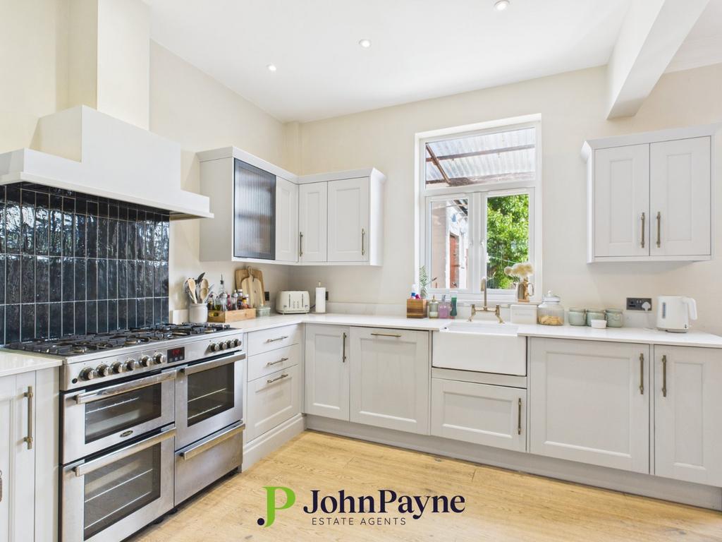 Fitted Kitchen