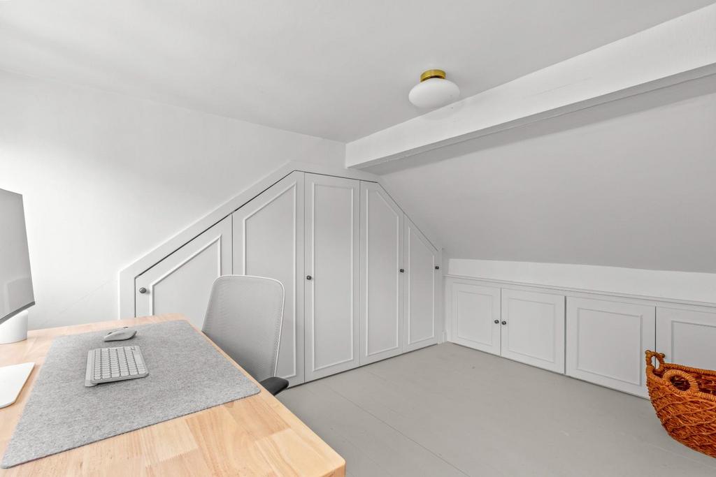 Bedroom/Study