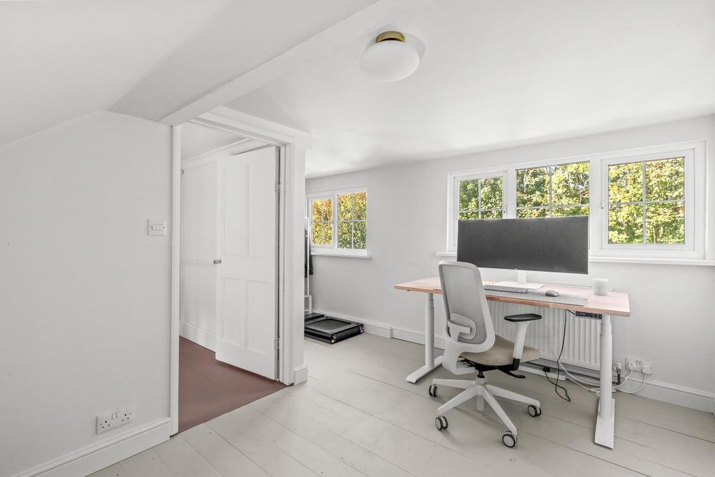 Bedroom/Study