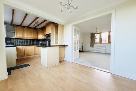 3 bedroom semi-detached house for sale, Kirklea, Shelley HD8 8NG