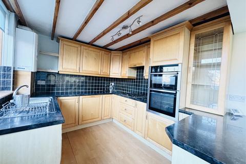 3 bedroom semi-detached house for sale, Kirklea, Shelley HD8 8NG