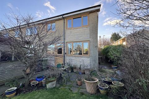 3 bedroom semi-detached house for sale, Kirklea, Shelley HD8 8NG