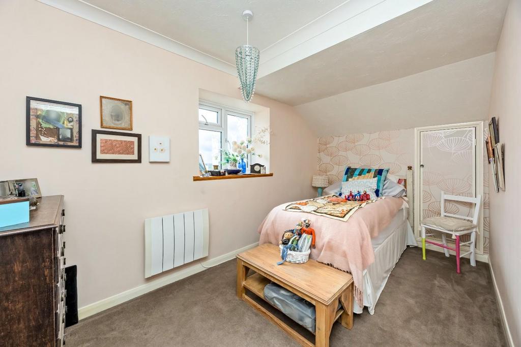 Broad Rigg Avenue, 37 015.JPG