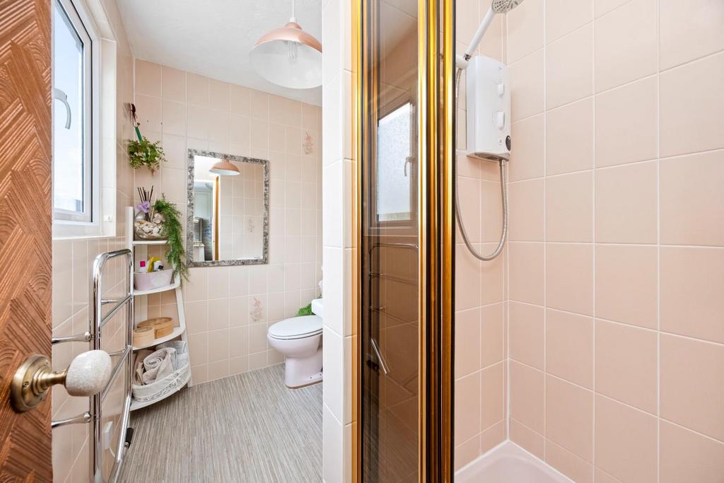 Broad Rigg Avenue, 37 014.JPG