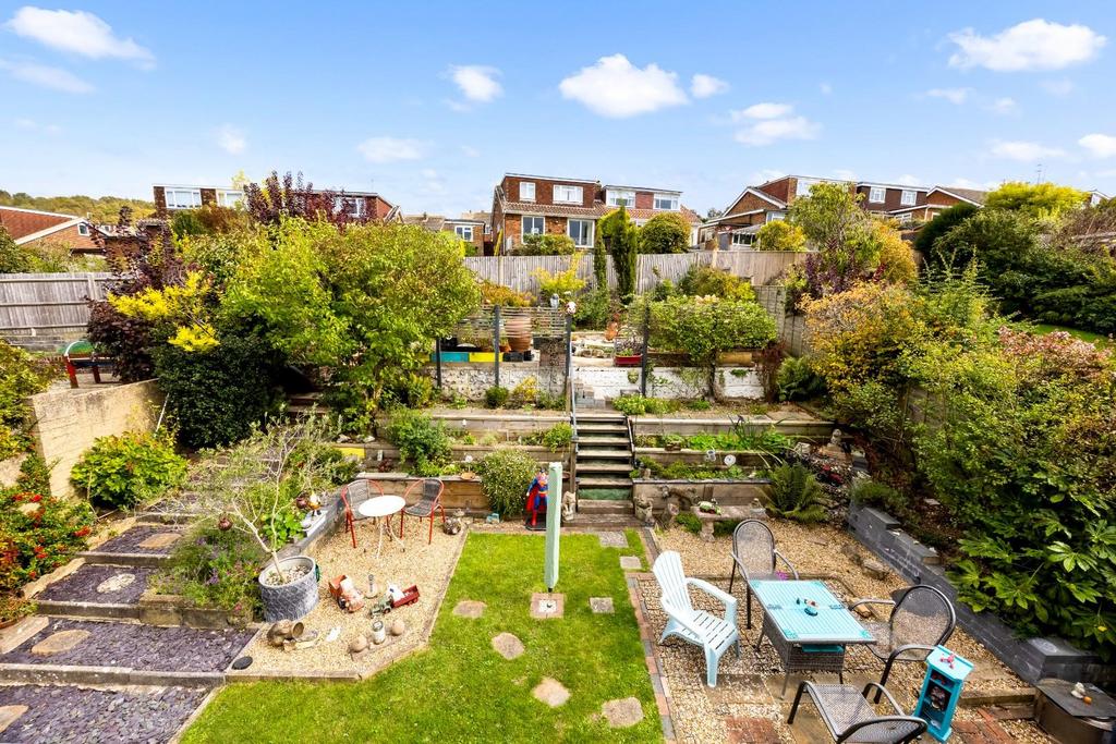 Broad Rigg Avenue, 37 016.JPG
