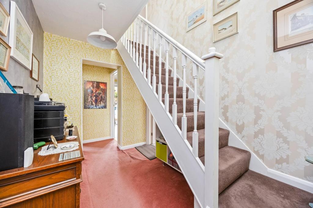 Broad Rigg Avenue, 37 009.JPG