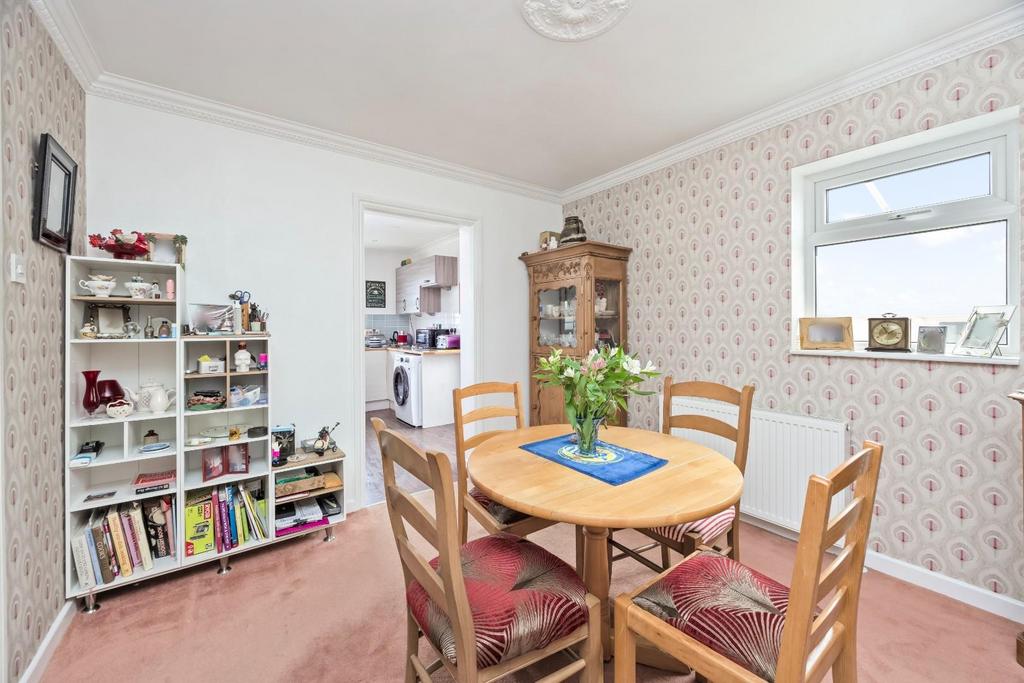 Broad Rigg Avenue, 37 005.JPG