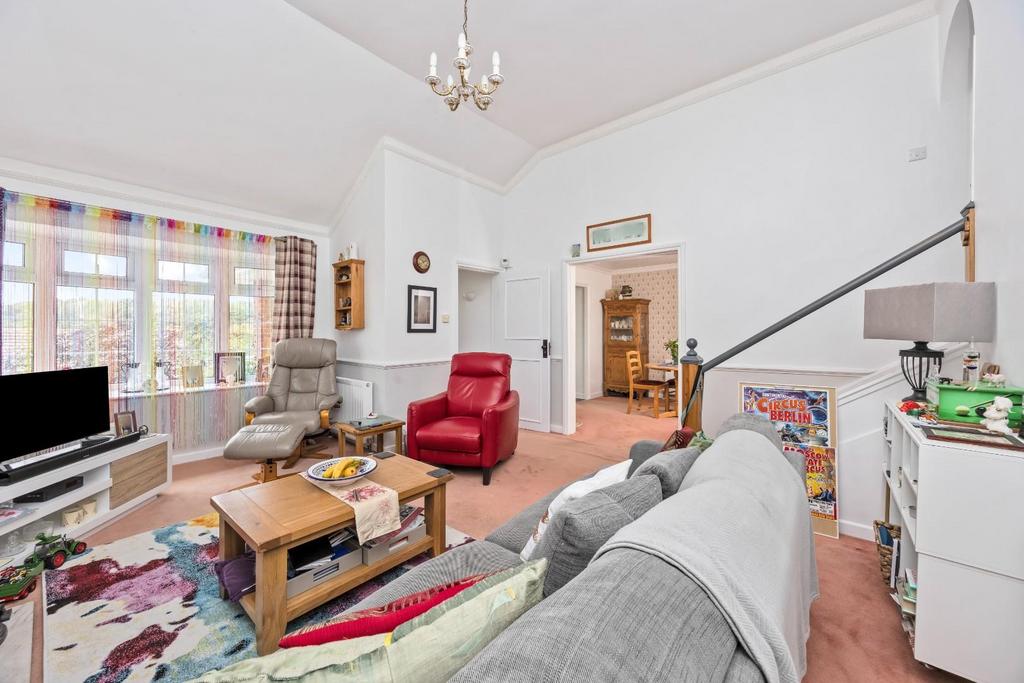 Broad Rigg Avenue, 37 003.JPG
