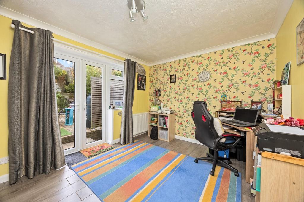 Broad Rigg Avenue, 37 012.JPG