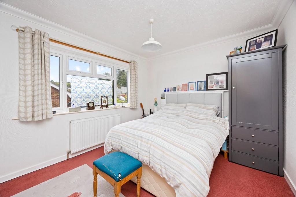 Broad Rigg Avenue, 37 008.JPG