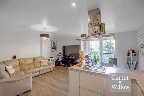 3 bedroom apartment for sale, Cornelius House, 5 Handley Page Road, Essex