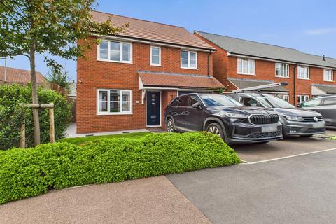 4 bedroom detached house for sale, Rowbotham Way, Great Oldbury, Stonehouse, Gloucestershire, GL10
