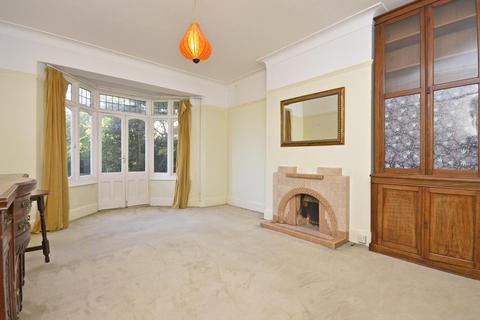 undefined, Woodbourne Avenue, Streatham