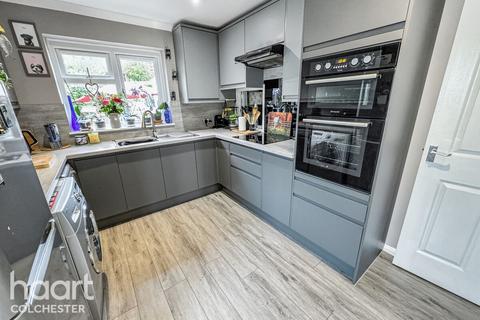 3 bedroom semi-detached bungalow for sale, Turner Close, Wivenhoe