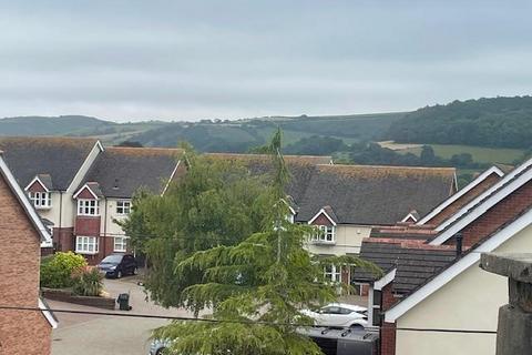 5 bedroom end of terrace house for sale, Avallon Avenue, Llandudno Junction
