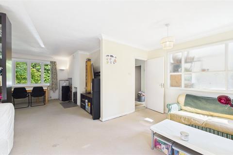 undefined, Littlewick Road, Surrey GU21