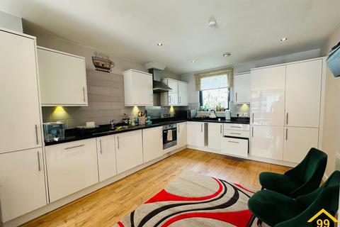 3 bedroom apartment to rent, Tabriz Court, Wembley, United Kingdom, HA9