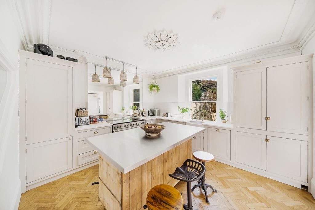 Kitchen/Breakfast Rm