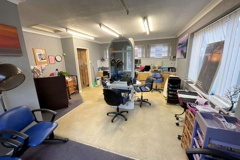 Retail property (high street) for sale, Lincoln Road, North Hykeham, Lincoln, Lincolnshire, LN6 8PB