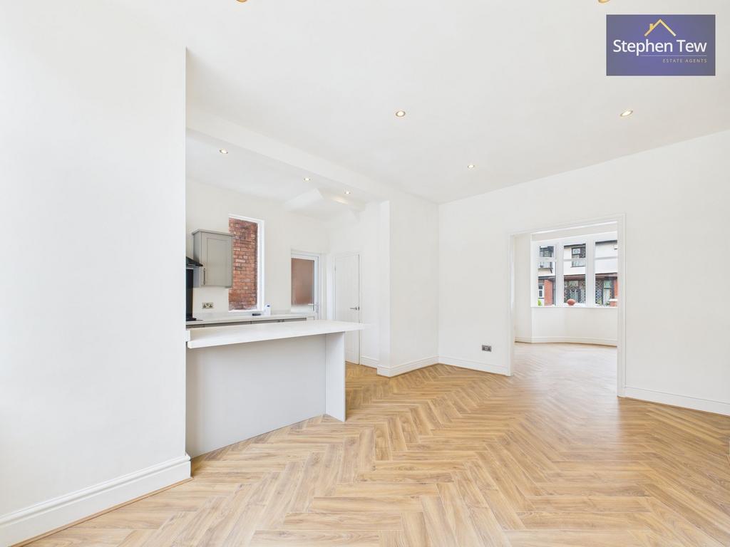Kithcen/Living Area