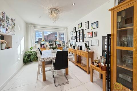 5 bedroom detached house for sale, Chapel Close, Misterton DN10