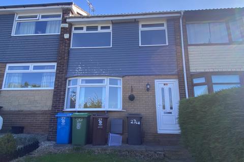 3 bedroom townhouse to rent, Crossbank Avenue, Oldham, Lancashire, OL4