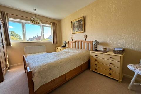 3 bedroom semi-detached house for sale, Laburnum Crescent, Derby DE22
