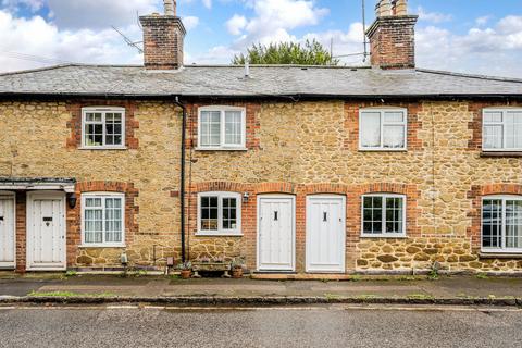 1 bedroom terraced house for sale, Titsey Road, Oxted RH8