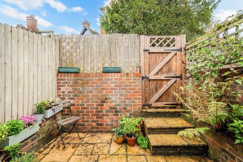 1 bedroom terraced house for sale, Titsey Road, Oxted RH8