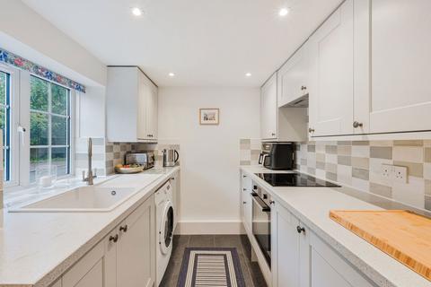 1 bedroom terraced house for sale, Titsey Road, Oxted RH8
