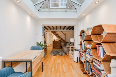 1 bedroom terraced house for sale, Titsey Road, Oxted RH8