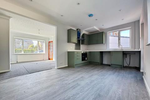 3 bedroom semi-detached house to rent, Athorpe Grove, Sheffield S25