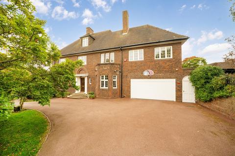 6 bedroom house to rent, Cannon Hill, London N14