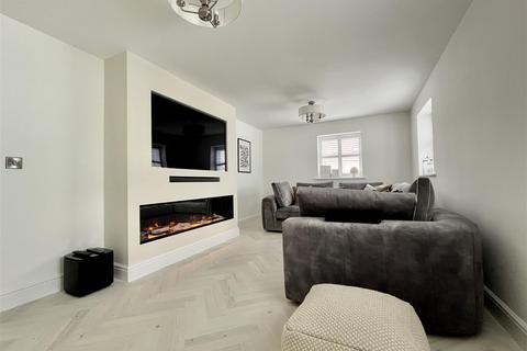 undefined, Garth Kosti Woles, Newquay TR8