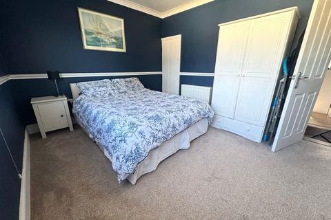 2 bedroom terraced house for sale, Dryden Street, Swindon, SN1 5LA
