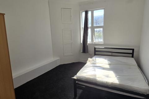 1 bedroom flat to rent, Bright 1-bedroom flat situated within a well-connected location, Glenarm Road, E5