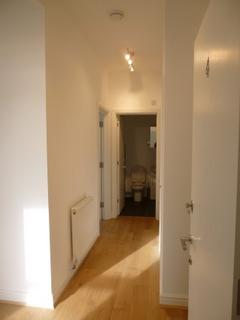 3 bedroom flat to rent, Hillmarton Road, London N7