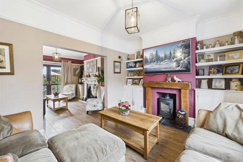 4 bedroom semi-detached house for sale, Cemetery Road, Dronfield