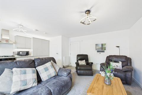 11 Hulbert Court, Perth, PH1 2AR
