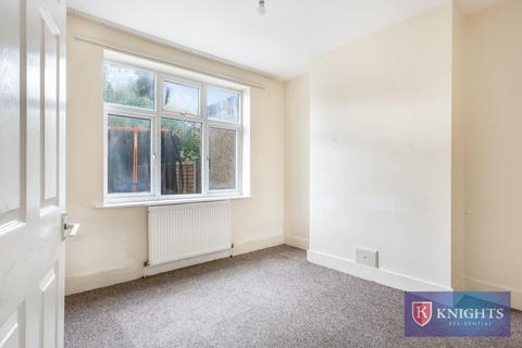 undefined, Hydeside Gardens, London, N9
