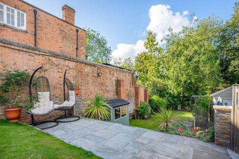 undefined, Huntington Road, York