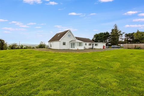4 bedroom detached bungalow for sale, Llandysul