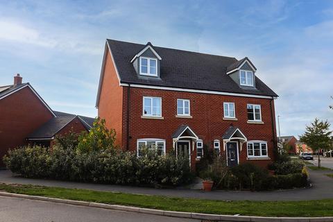 4 bedroom semi-detached house for sale, Bailey Avenue, Stratford-upon-avon CV37