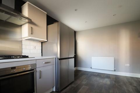 4 bedroom semi-detached house for sale, Bailey Avenue, Stratford-upon-avon CV37